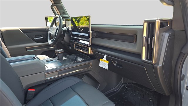 New 2025 GMC Hummer EV 2X image 14