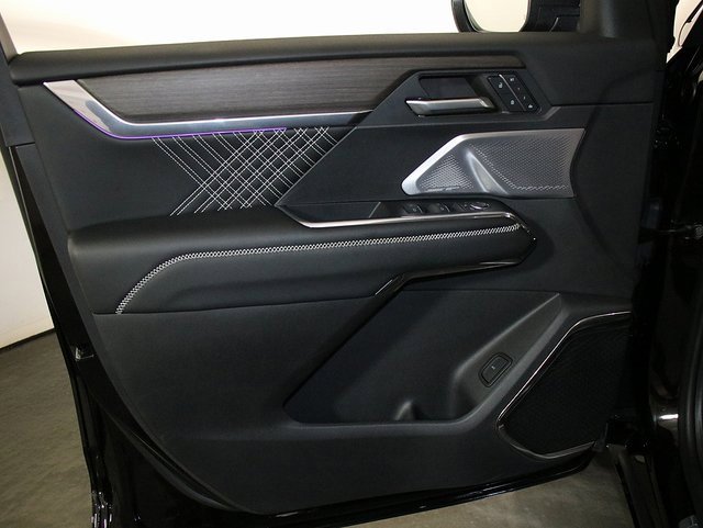 Used 2024 GMC Acadia Denali w/ Super Cruise Package image 26