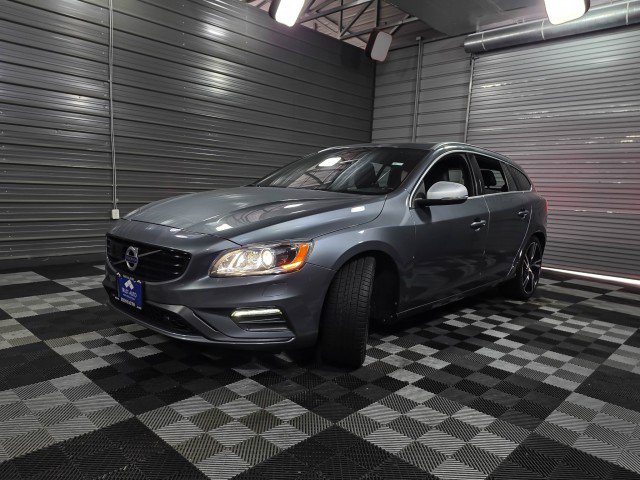 Used 2018 Volvo V60 T6 R-Design Platinum image 40
