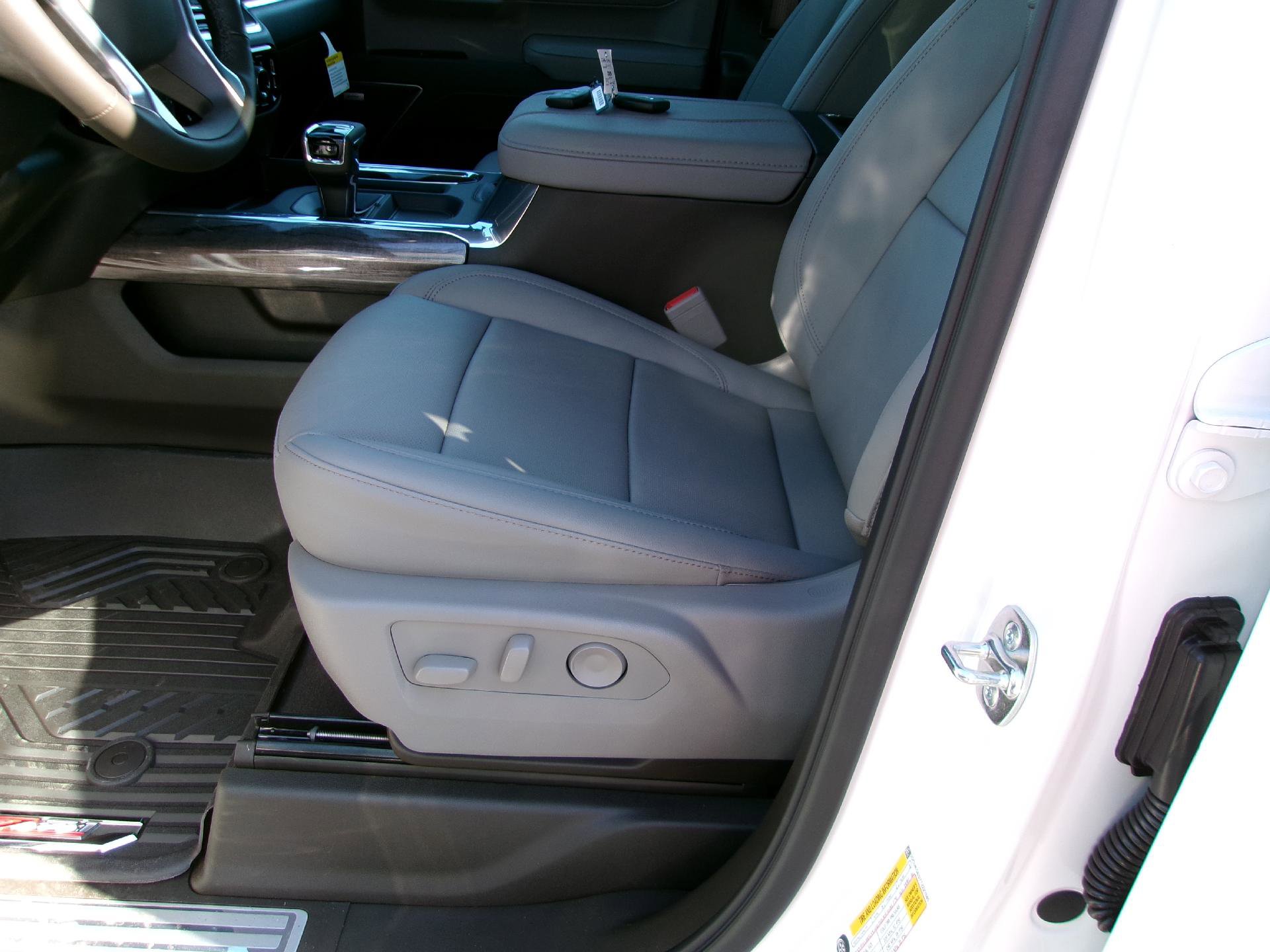 New 2026 Chevrolet Silverado 1500 LTZ w/ LTZ Premium Package image 11