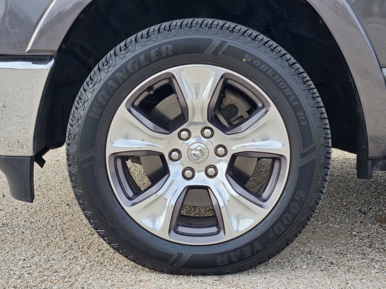 Used 2019 RAM 1500 Laramie image 12