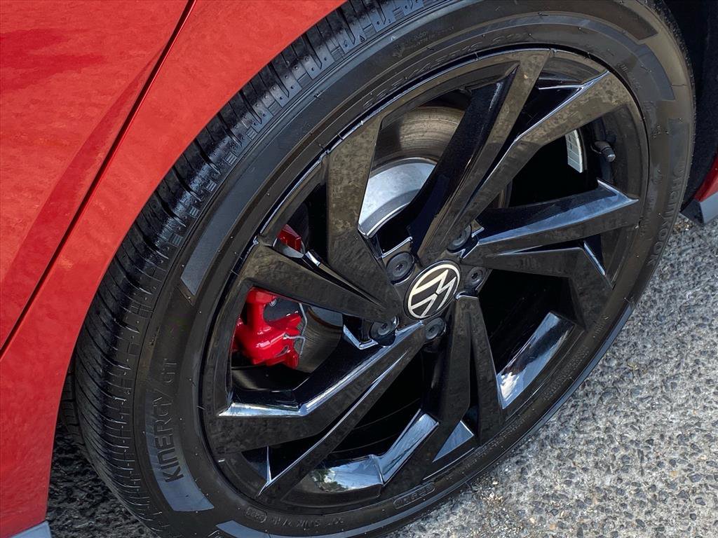 Certified 2024 Volkswagen Jetta GLI Autobahn FWD image 20