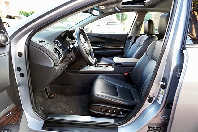 Used 2017 Acura RLX w/ Technology Package image 13