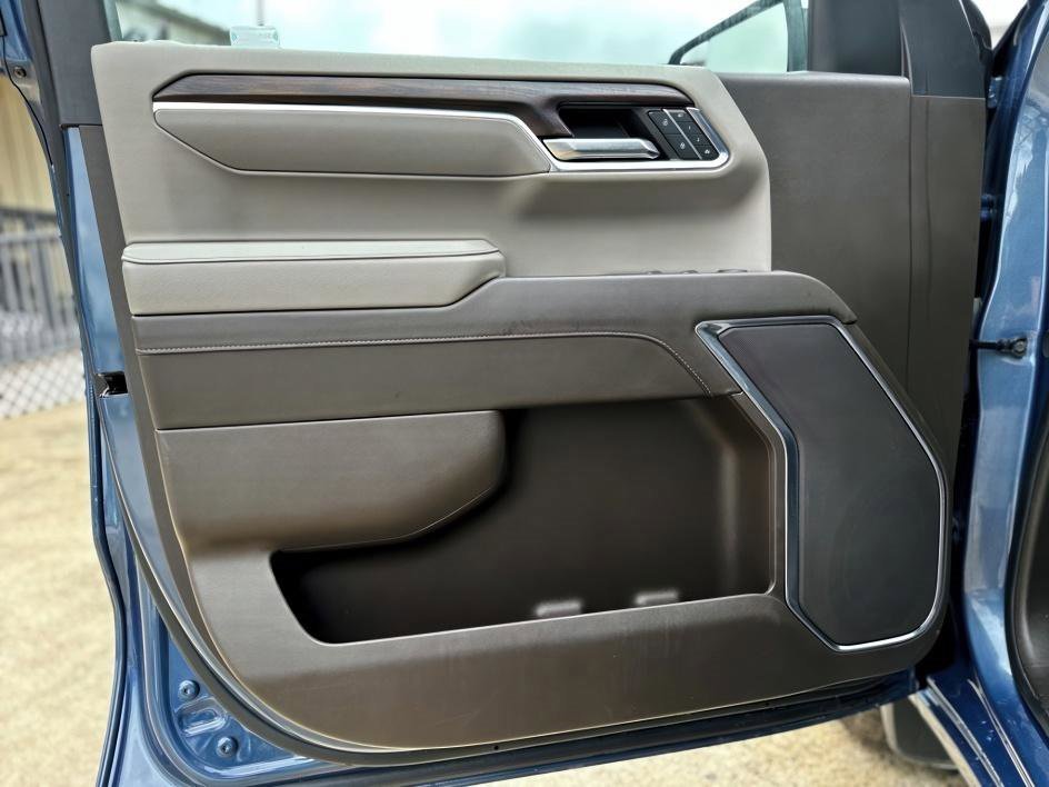 Used 2024 GMC Sierra 1500 SLT image 14