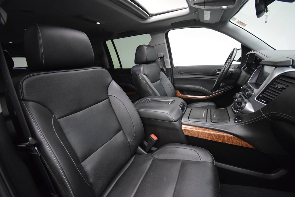 Used 2020 Chevrolet Suburban Premier w/ RST 6.2L Performance Edition AWD/4WD image 17
