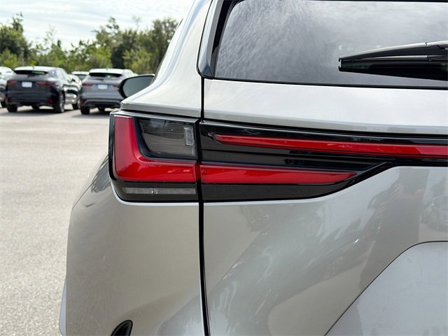 Used 2022 Lexus NX 350 F Sport image 10