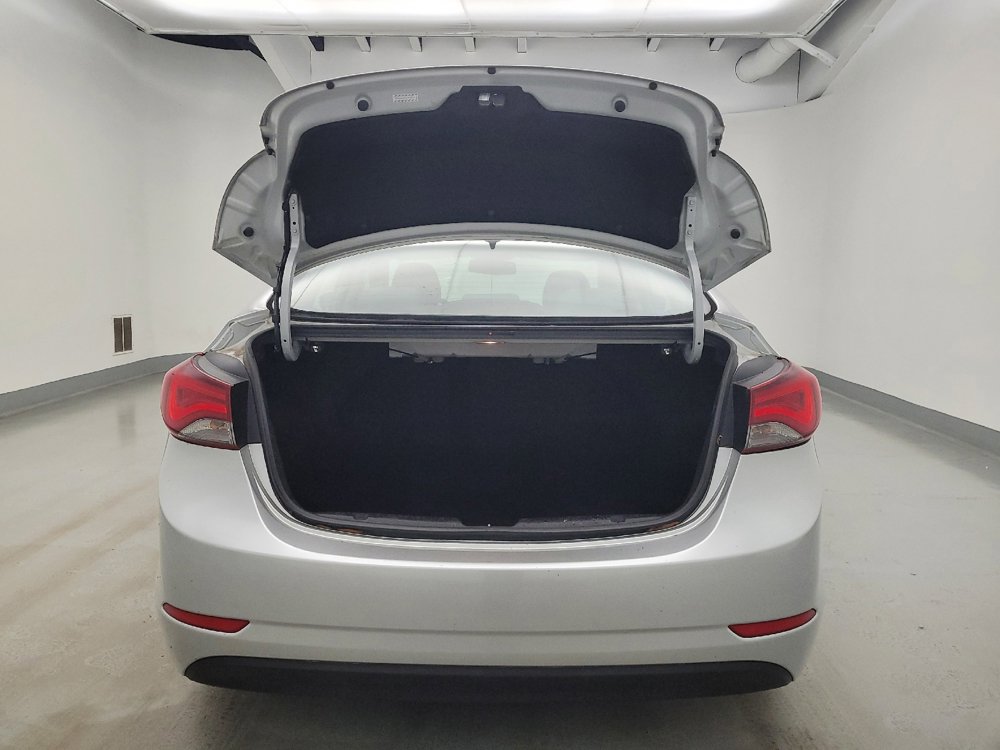 Used 2016 Hyundai Elantra Limited image 29