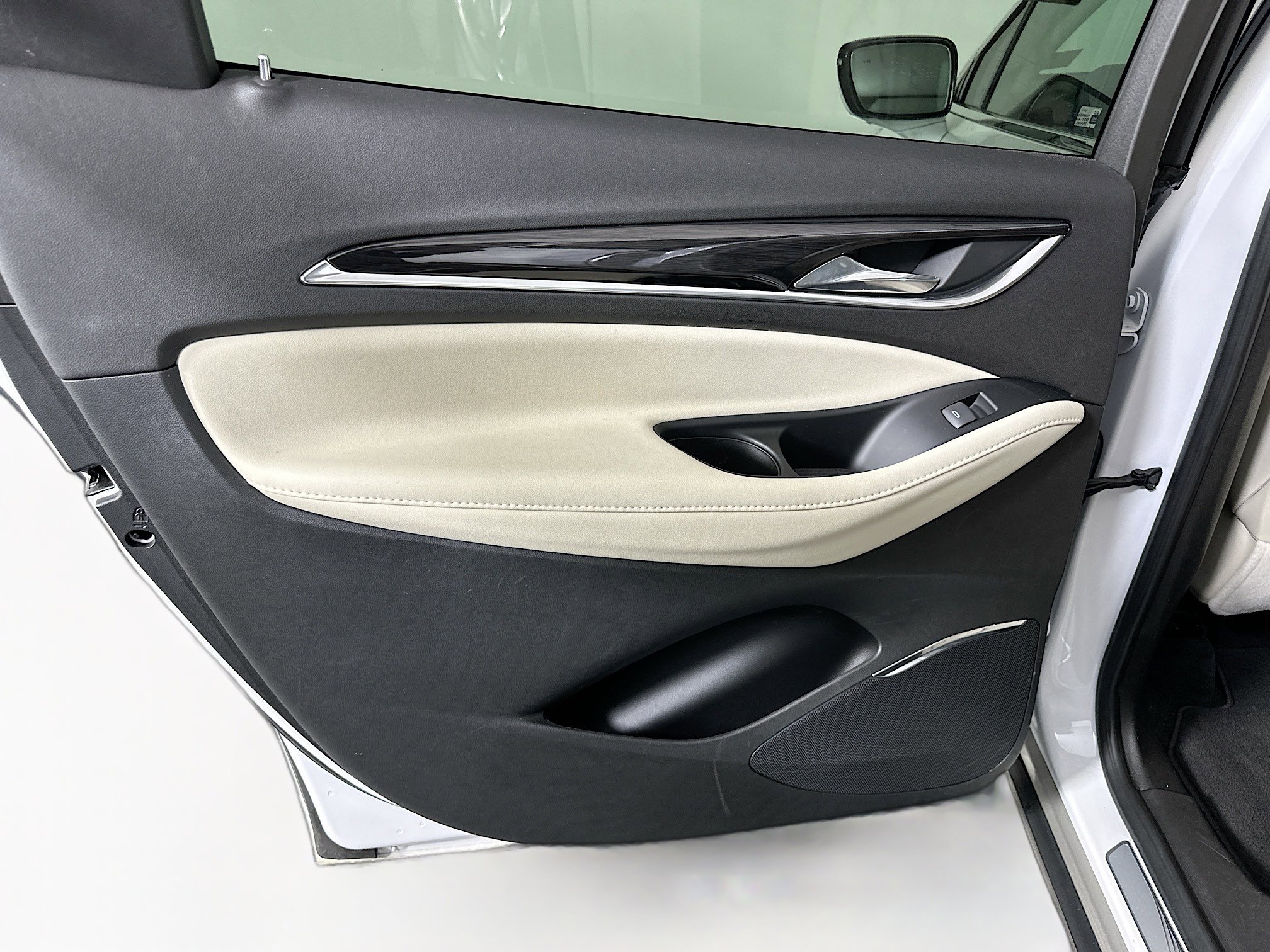 Used 2023 Buick Enclave Premium w/ Experience Buick Package image 27