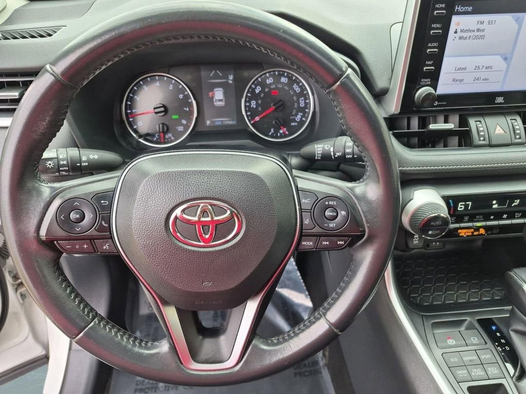 Used 2019 Toyota RAV4 XLE Premium w/ Carpet Mat Package image 18