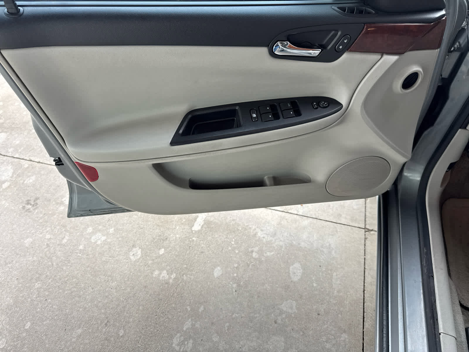 Used 2007 Chevrolet Impala LS image 8