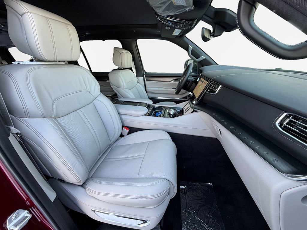 New 2026 Jeep Grand Wagoneer Summit image 33