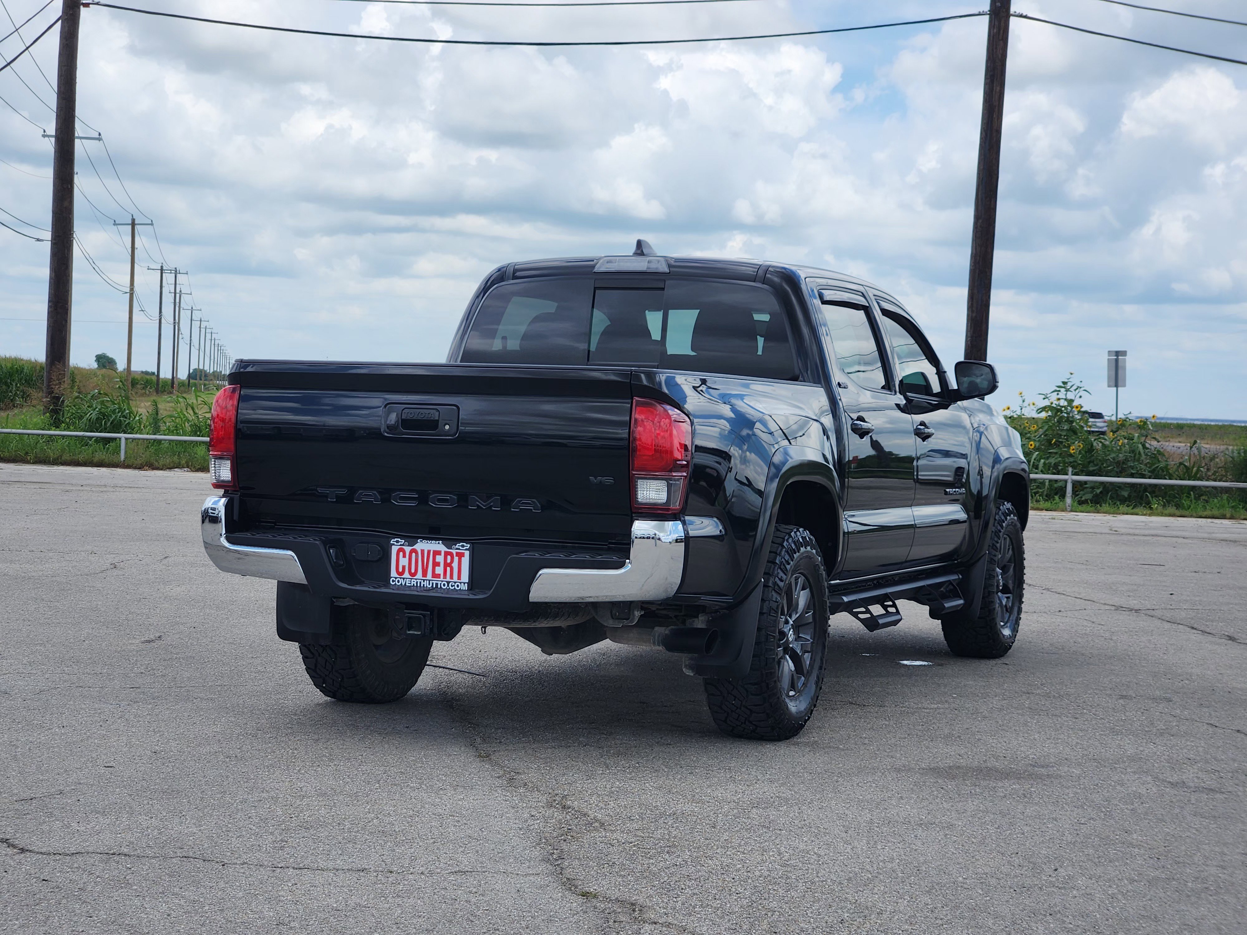 Used 2023 Toyota Tacoma SR5 RWD image 7