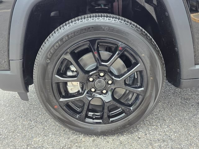 New 2026 Jeep Compass Latitude AWD/4WD image 24