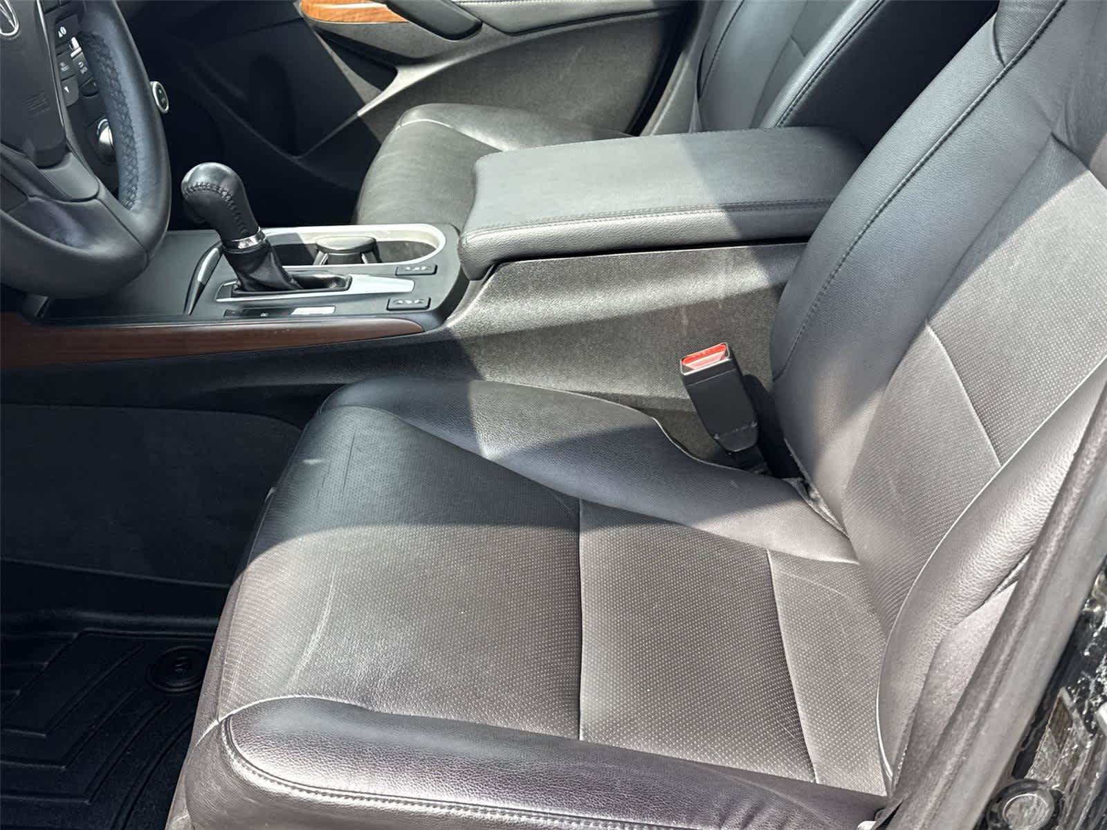 Used 2018 Acura RDX w/ Technology Package AWD/4WD image 12