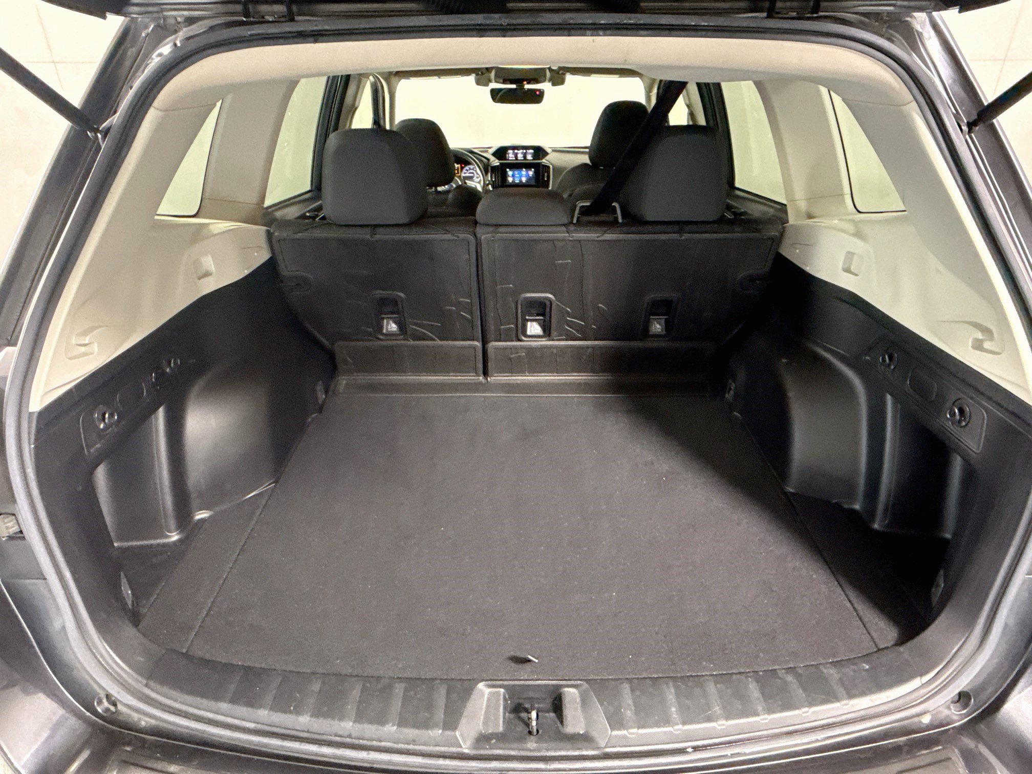 Used 2019 Subaru Forester Premium AWD/4WD image 35