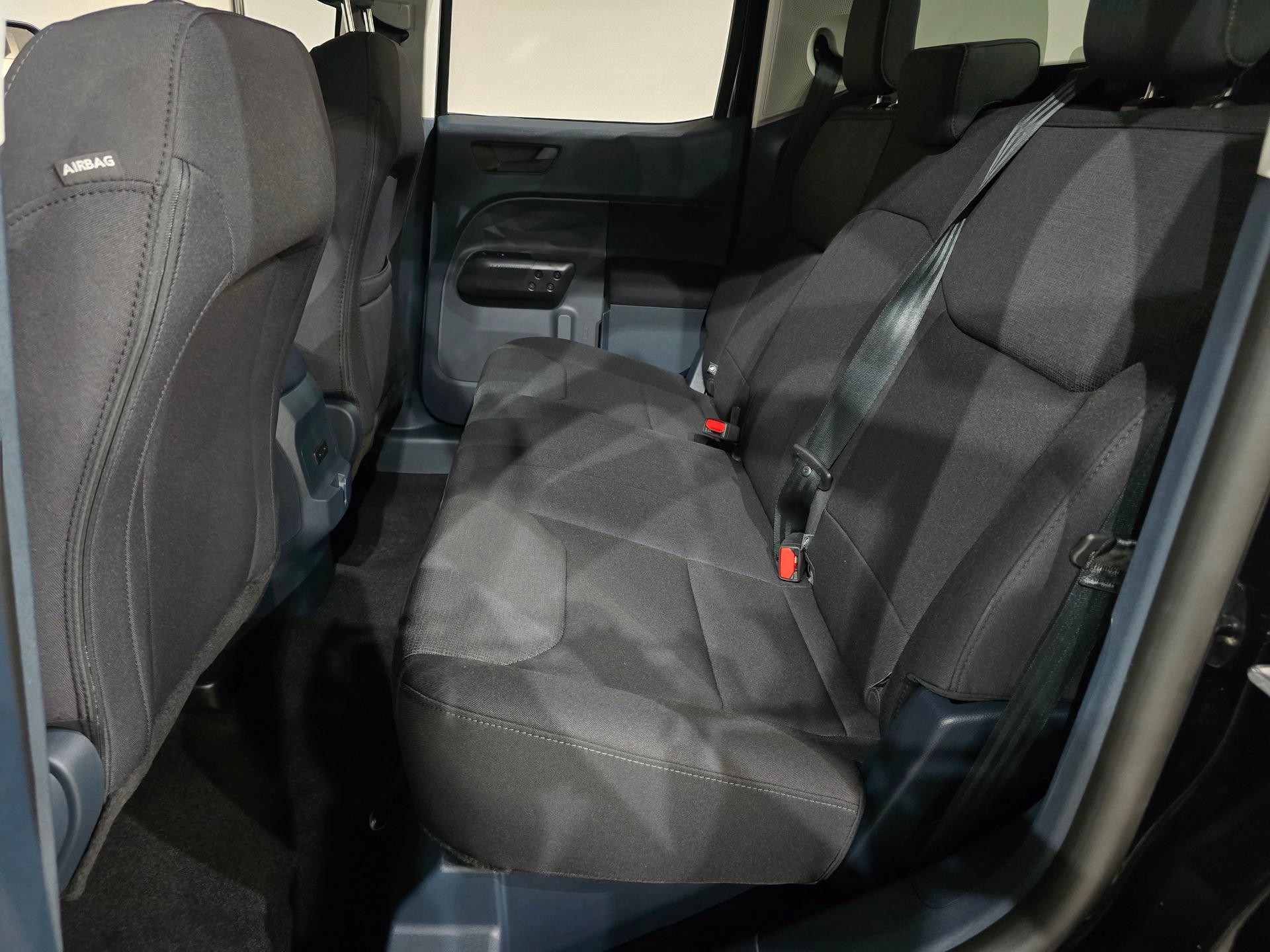 New 2025 Ford Maverick XL w/ Equipment Group 101A image 30