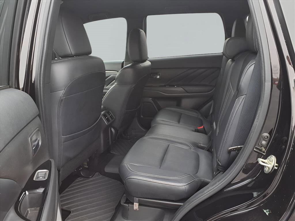 Used 2020 Mitsubishi Outlander SEL image 24