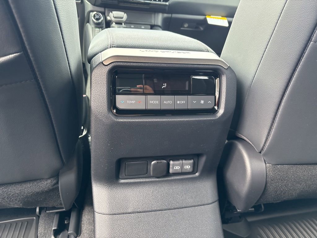 New 2026 Toyota Land Cruiser w/ Premium Package AWD/4WD image 16