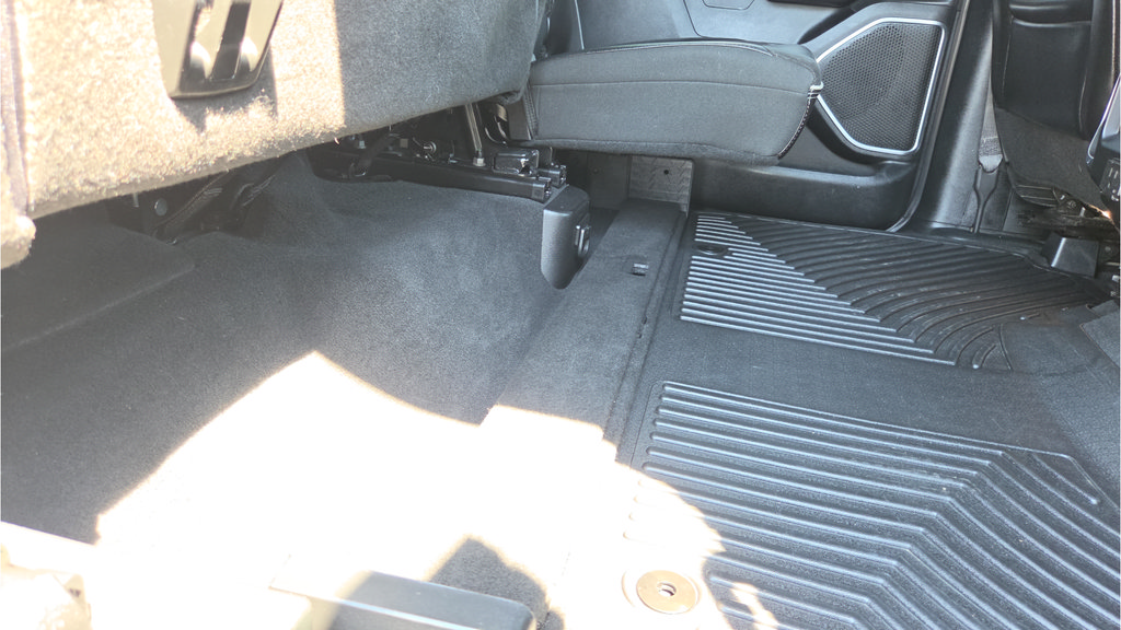 Used 2019 RAM 1500 Laramie w/ Sport Appearance Package AWD/4WD image 52