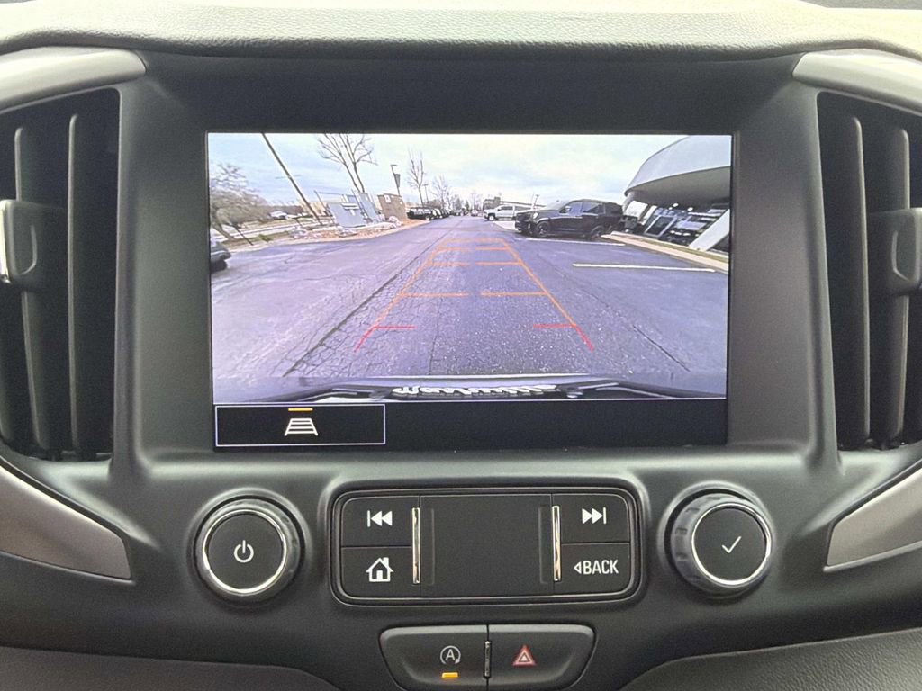 Used 2023 GMC Terrain AT4 image 32