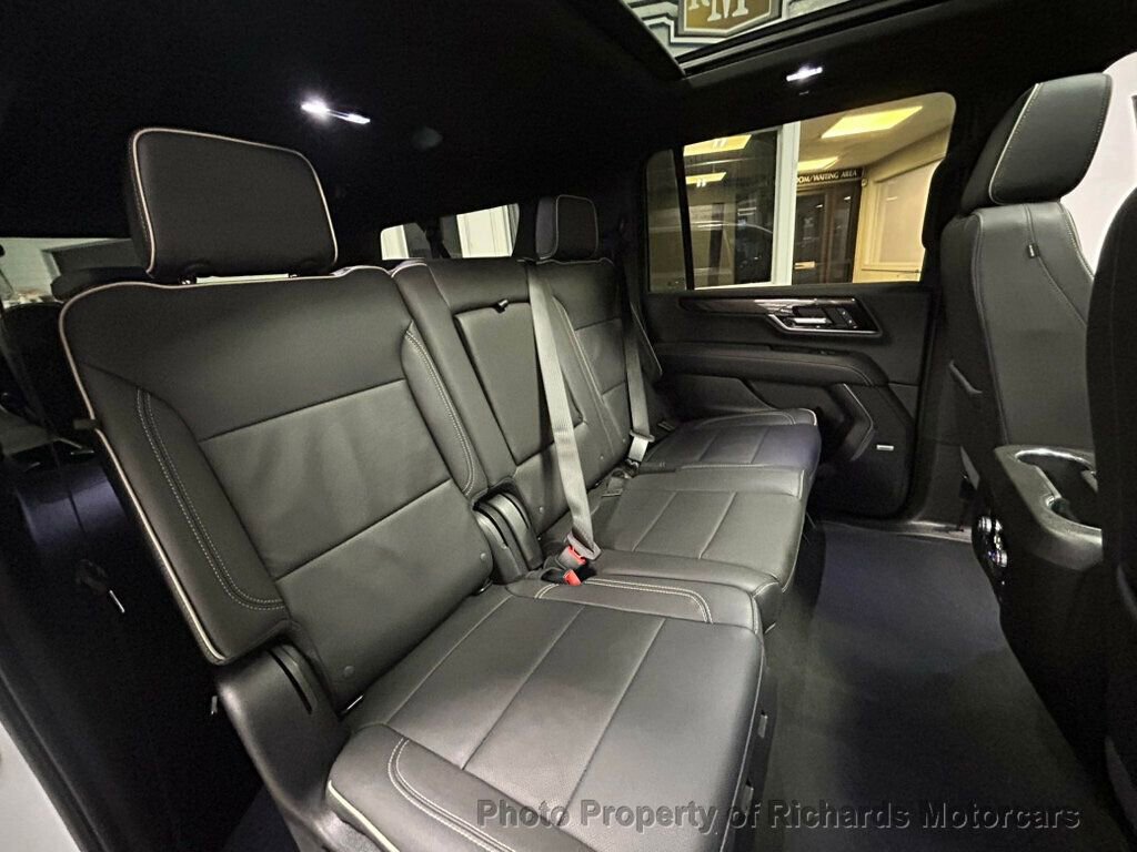 Used 2025 GMC Yukon XL Elevation AWD/4WD image 31
