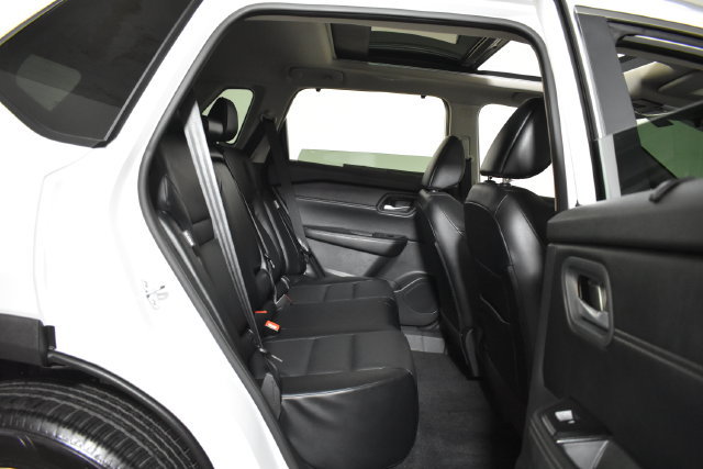 Certified 2025 Nissan Rogue SV w/ SV Premium Package FWD image 32