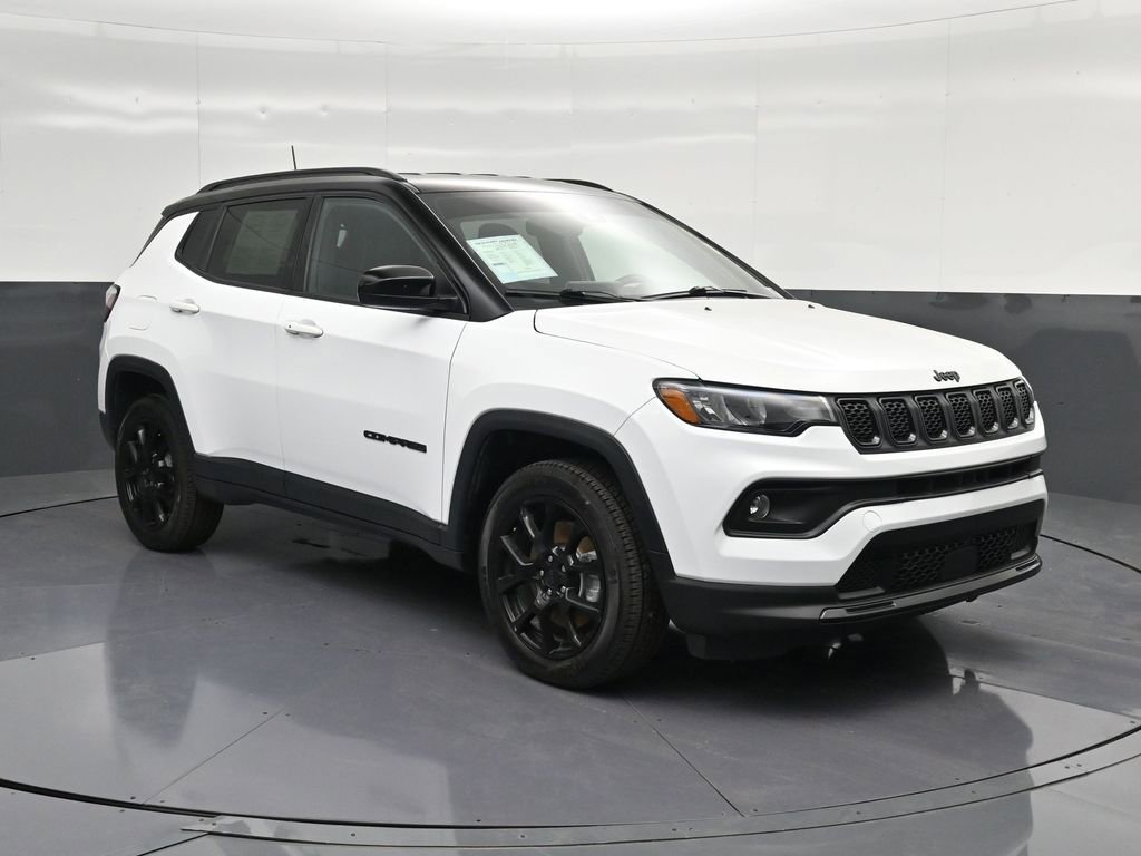 Used 2023 Jeep Compass Altitude image 5