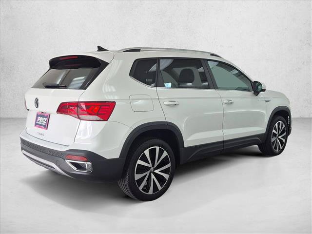 Used 2022 Volkswagen Taos SE FWD image 6