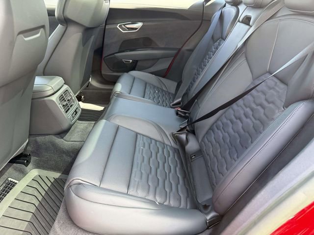 Used 2023 Audi e-tron GT Prestige w/ Prestige Package image 12