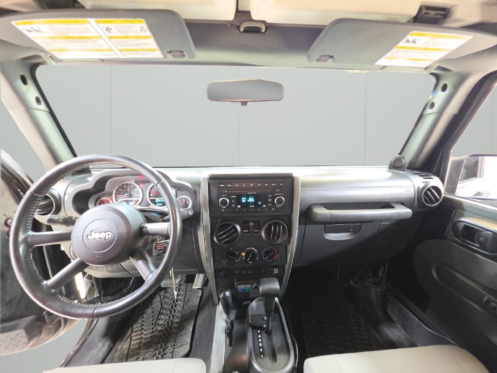 Used 2008 Jeep Wrangler Rubicon w/ Dual Top Group AWD/4WD image 15