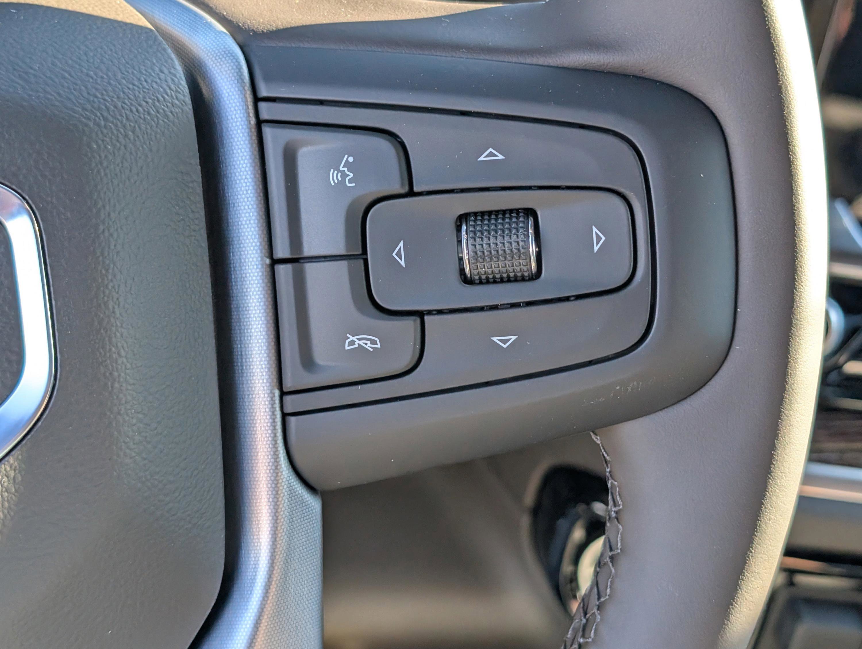 New 2026 GMC Sierra 1500 SLE image 19