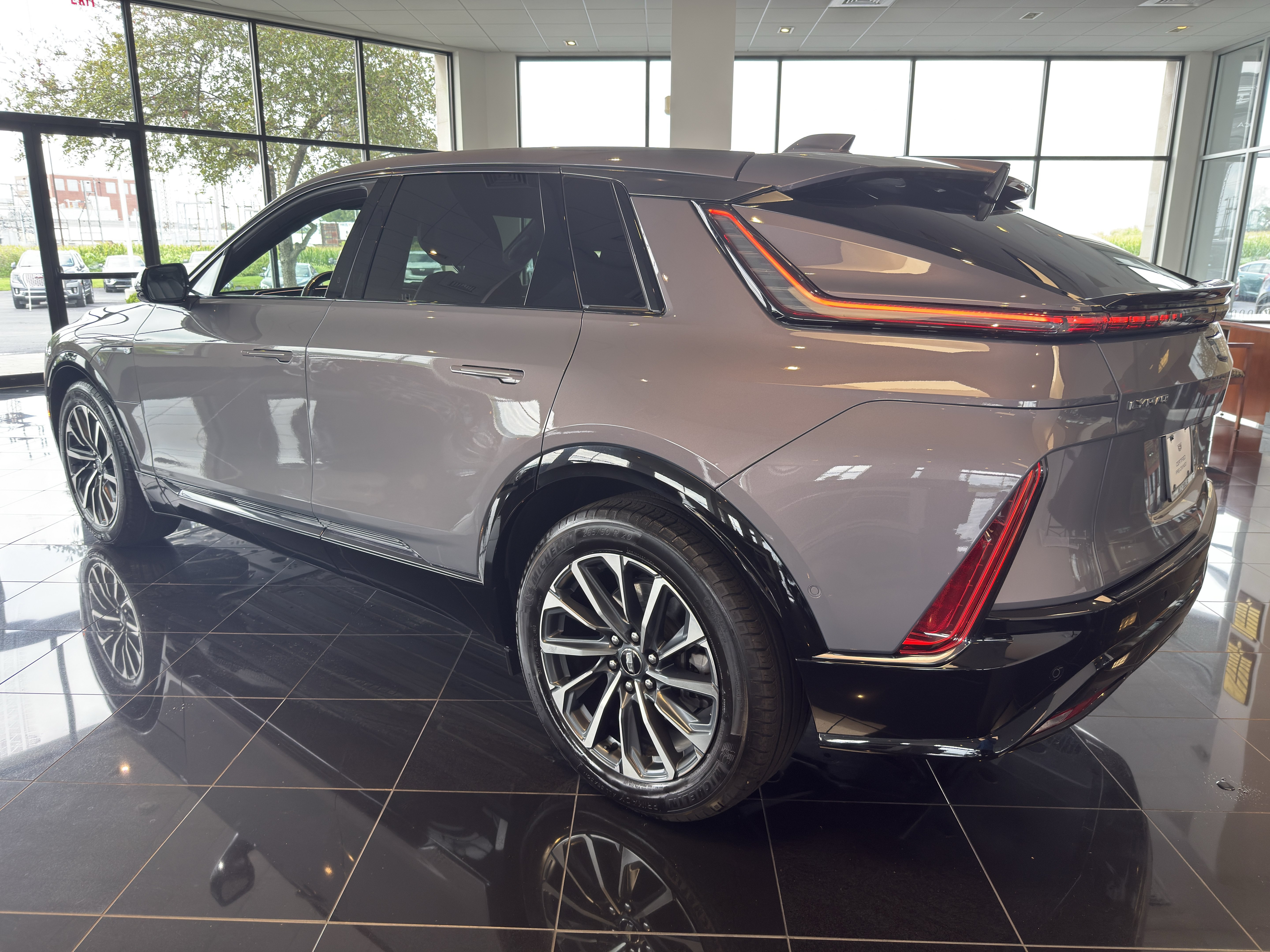 Certified 2024 Cadillac Lyriq Sport AWD/4WD image 3
