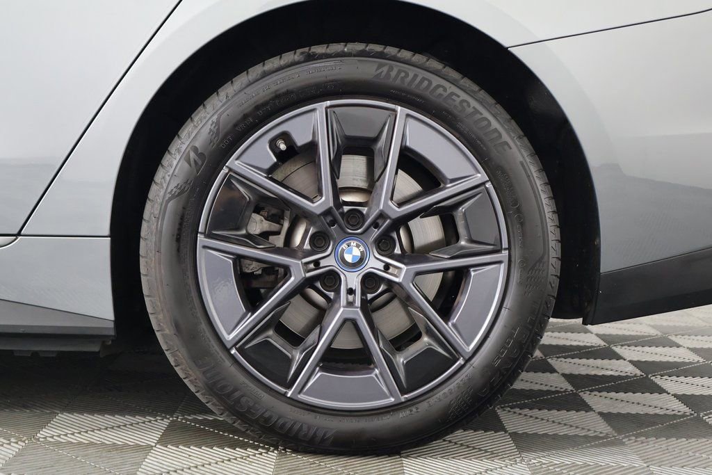 Used 2023 BMW i4 eDrive35 w/ Premium Package image 16