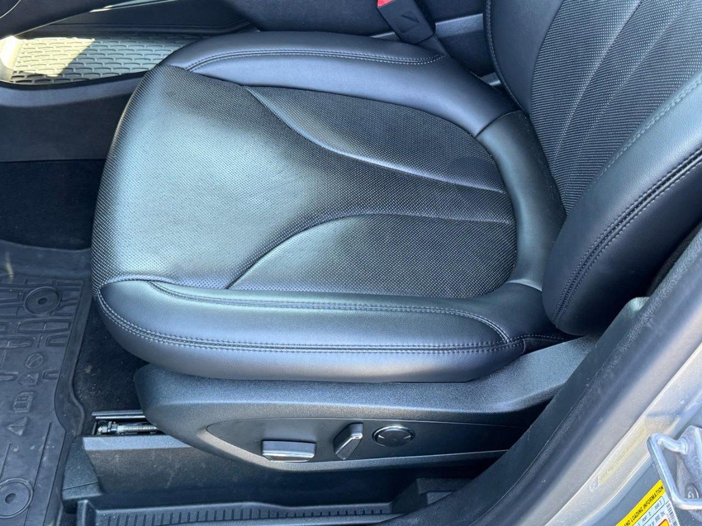 Used 2022 Lincoln Nautilus Reserve image 26