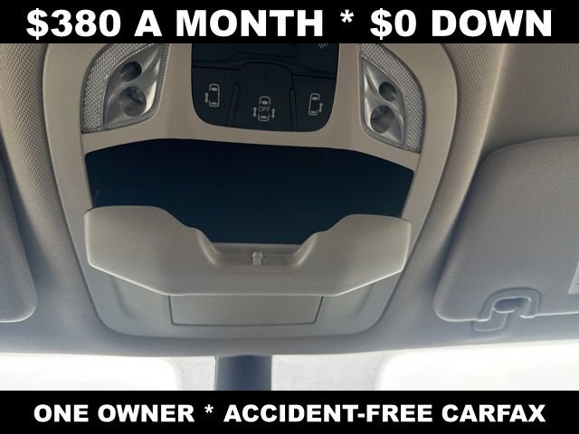 Used 2024 Chrysler Pacifica Touring-L FWD image 23