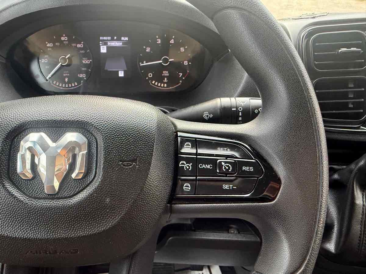 Used 2025 RAM ProMaster 2500 w/ Convenience Group FWD image 18