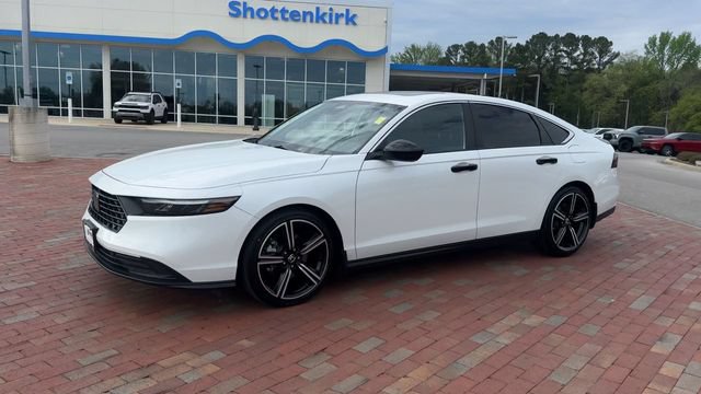 Used 2024 Honda Accord Sport image 7