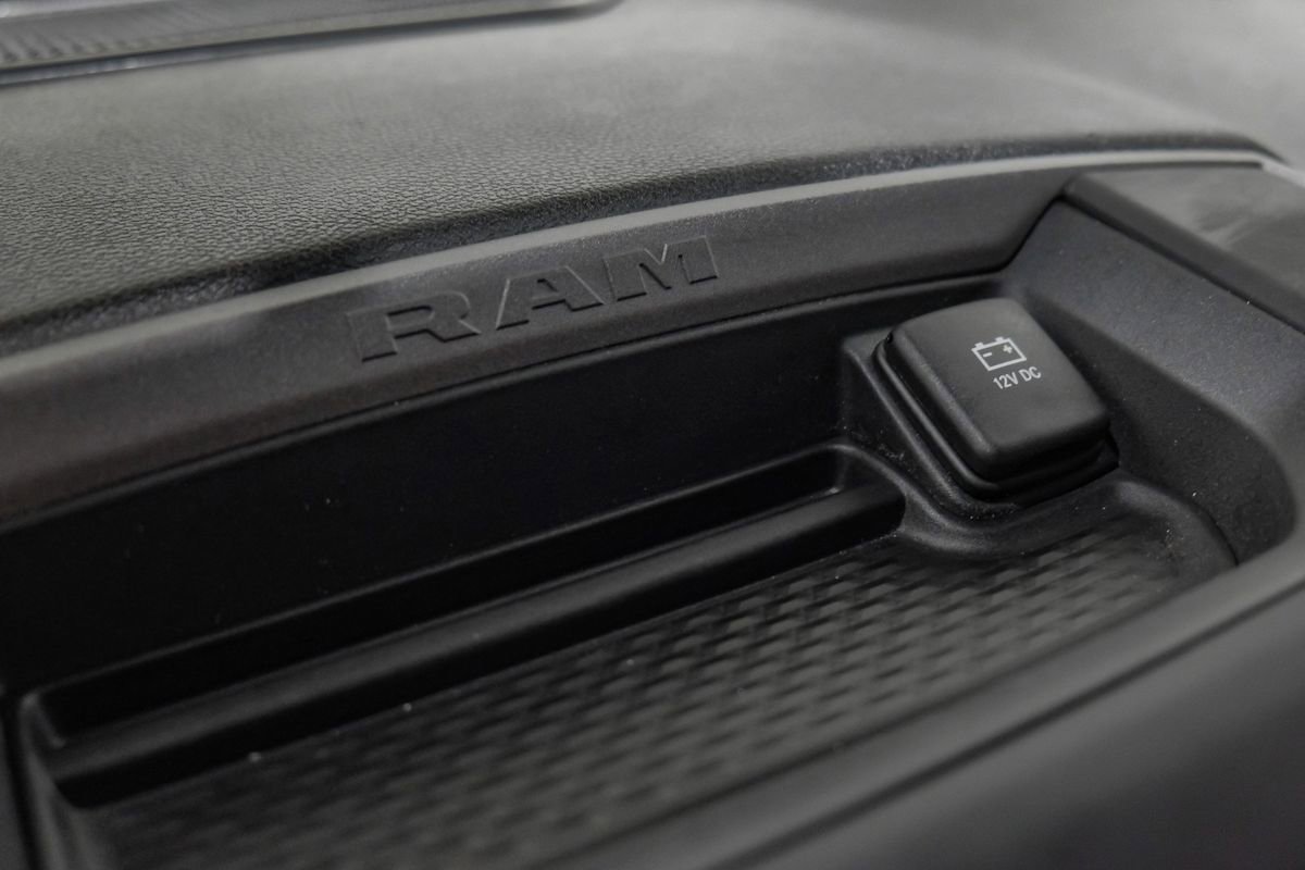 Used 2024 RAM 2500 Tradesman w/ Chrome Appearance Group image 30