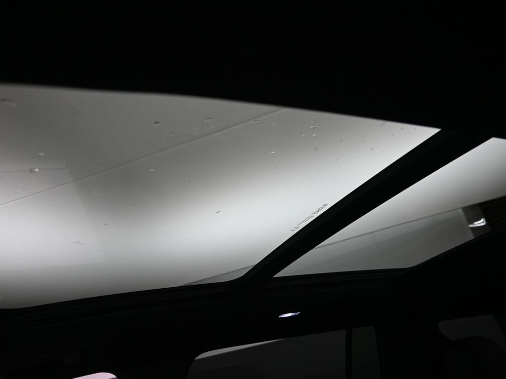 New 2026 Chevrolet Traverse RS image 19