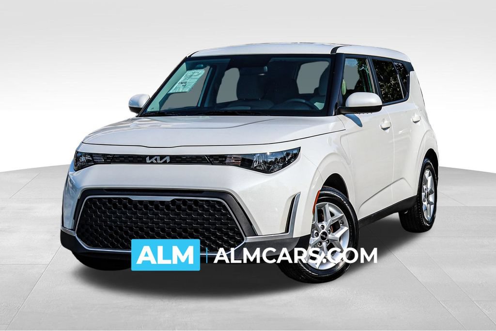 Used 2025 Kia Soul LX w/ LX Technology Package