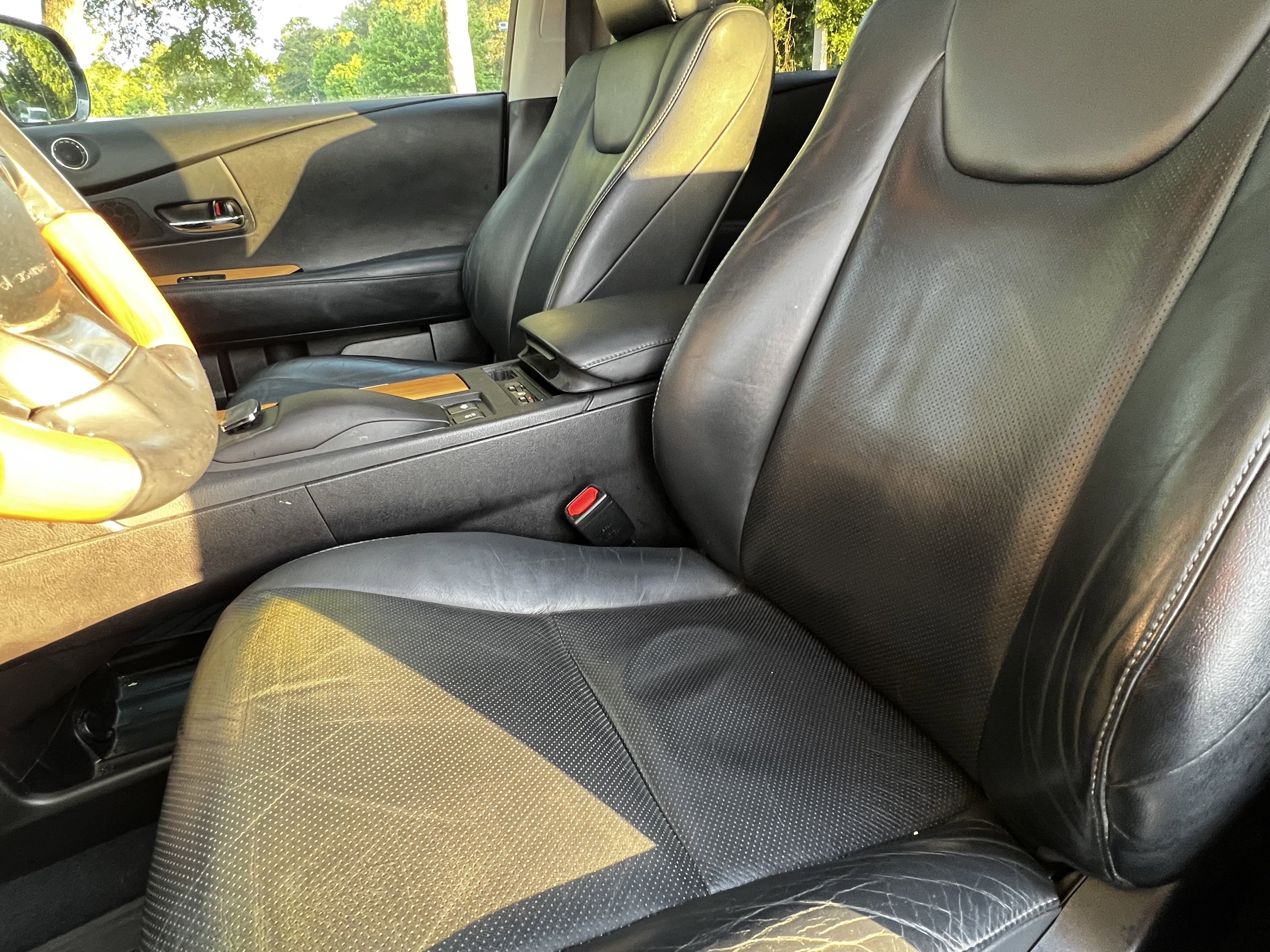 Used 2015 Lexus RX 450h AWD image 17