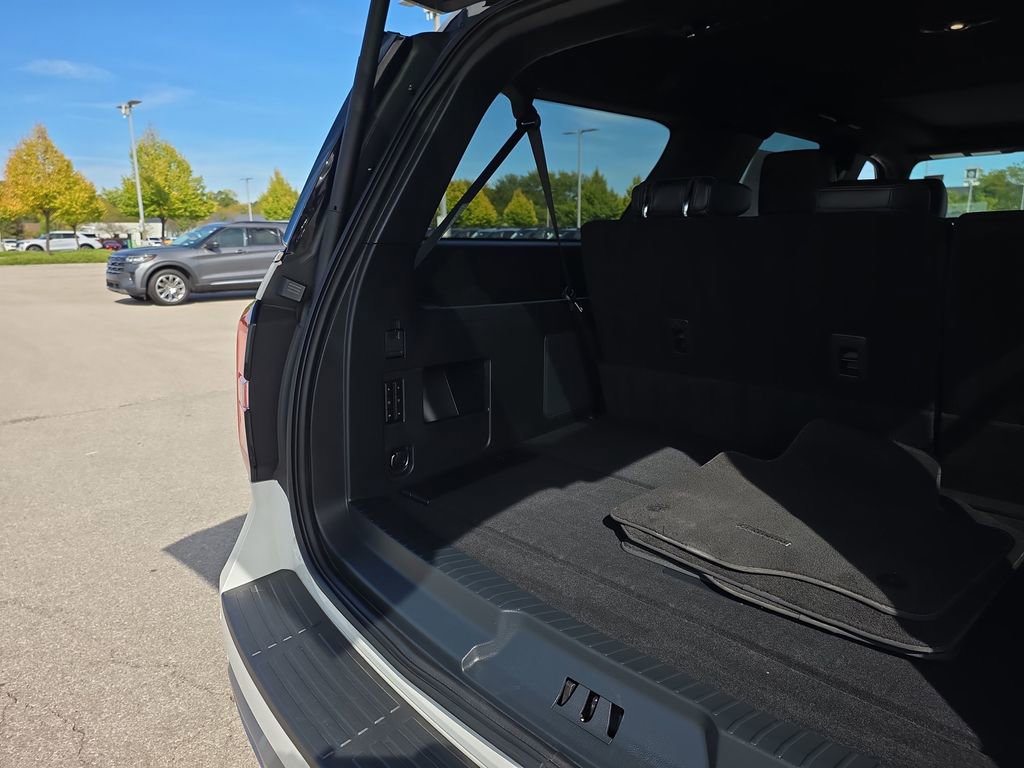 Used 2024 Ford Expedition Max Platinum image 18