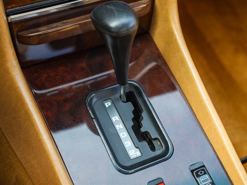 Used 1988 Mercedes-Benz 560 SL image 30