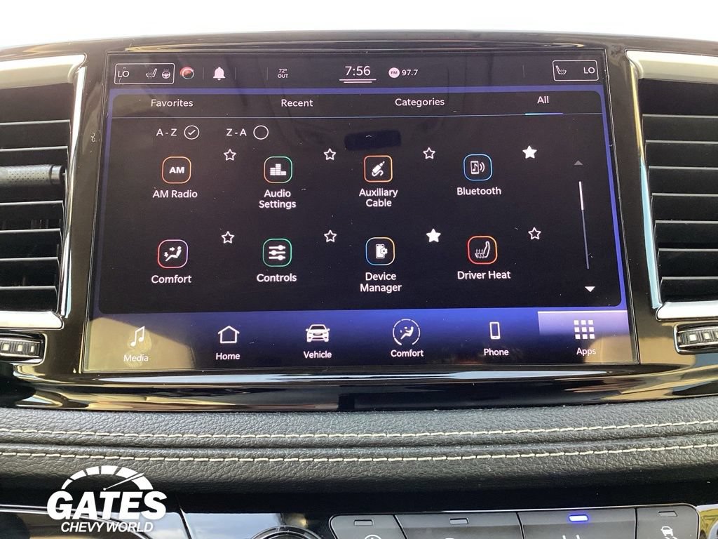 Used 2021 Chrysler Pacifica Touring-L FWD image 3