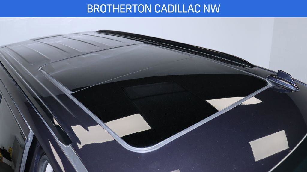 Used 2024 Cadillac Escalade Sport Platinum w/ Heavy-Duty Trailer Package image 17