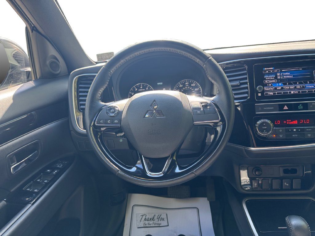 Used 2019 Mitsubishi Outlander AWD image 12