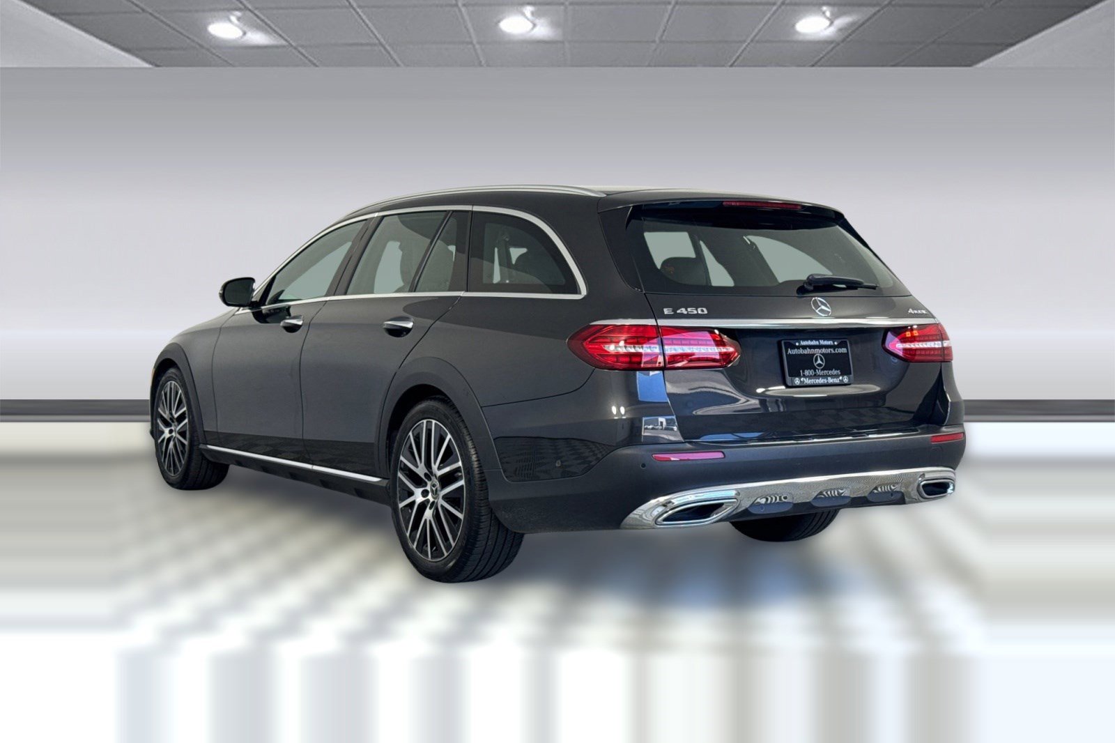 Used 2023 Mercedes-Benz E 450 4MATIC All-Terrain Wagon image 3