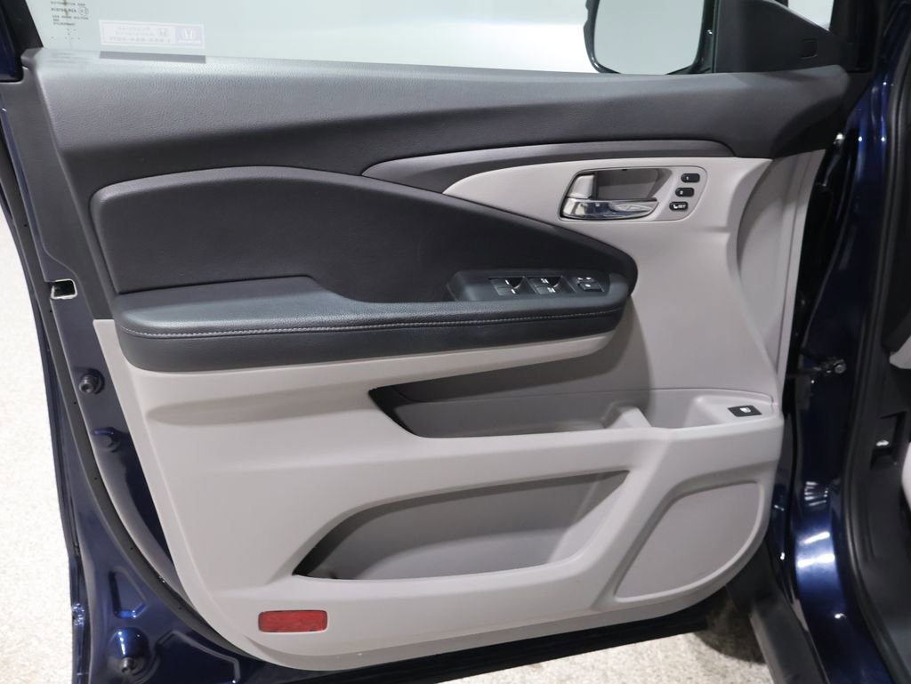 Used 2023 Honda Ridgeline RTL image 13