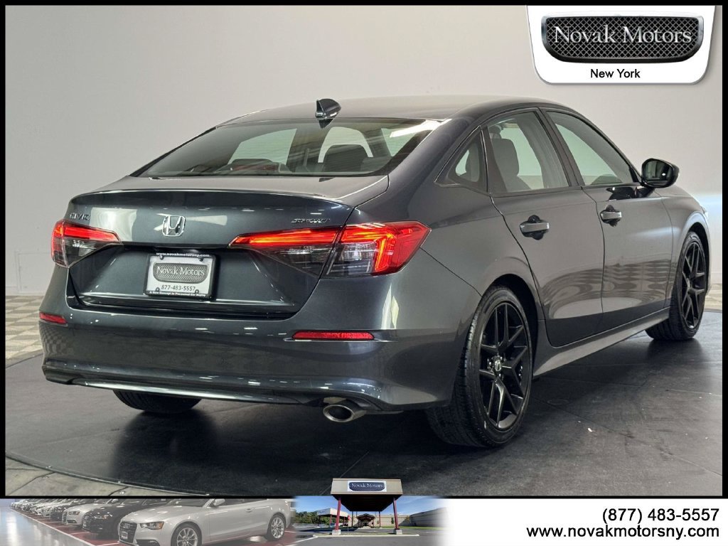 Used 2023 Honda Civic Sport image 8