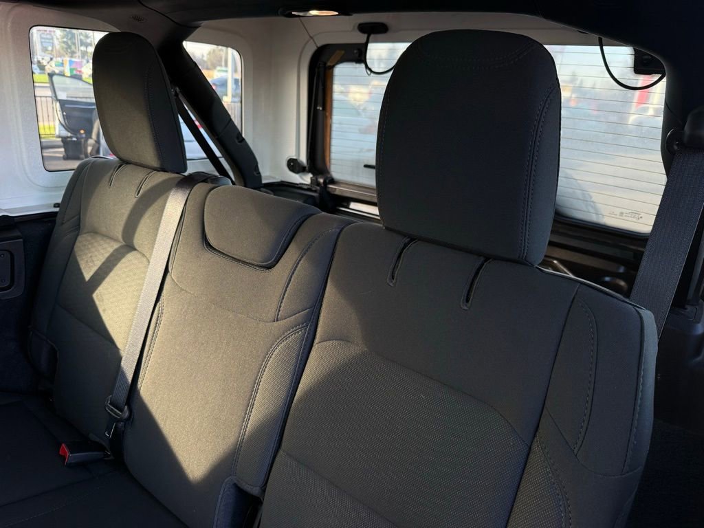 Used 2021 Jeep Wrangler Unlimited Sport image 11